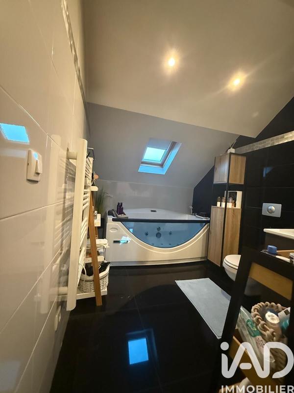 Maison - 170 m² - 6 pièces