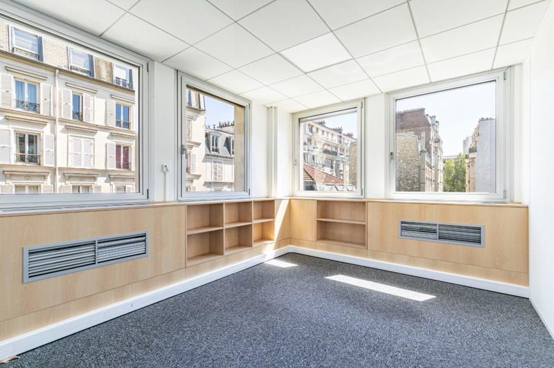 Bureau - 389 m²