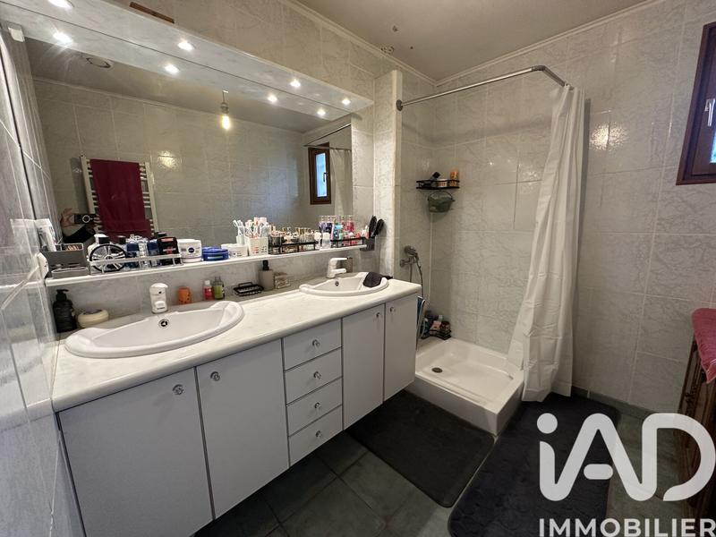 Maison - 152 m² - 8 pièces