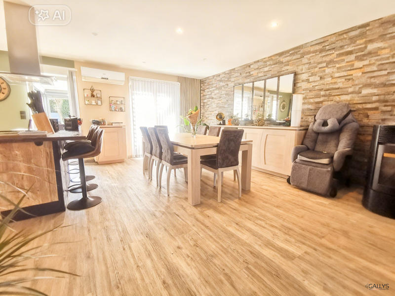 Maison - 125 m² - 5 pièces