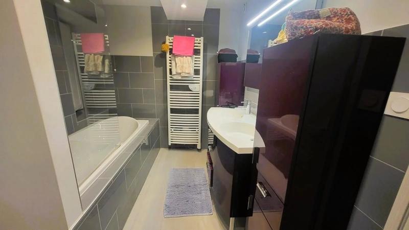 Demeure - 105 m² - 4 pièces