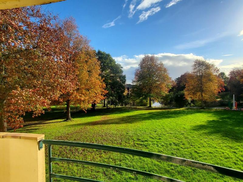 Appartement ancien - 80 m² - 4 pièces