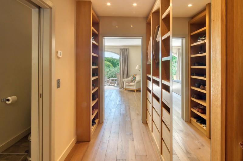 Propriété - 230 m² - 6 pièces