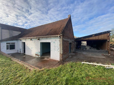 Maison ancienne - 140 m² - 1 pièce