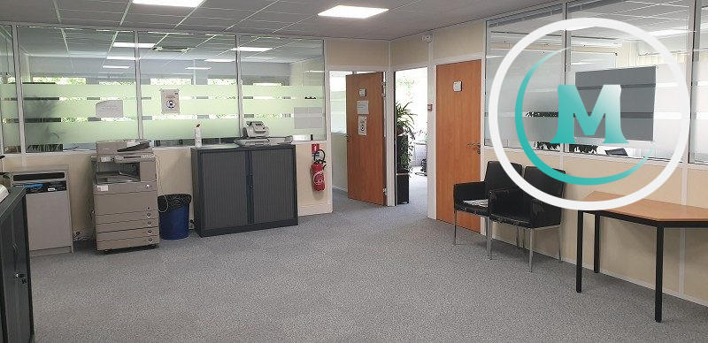 Bureau - 600 m² - 18 pièces