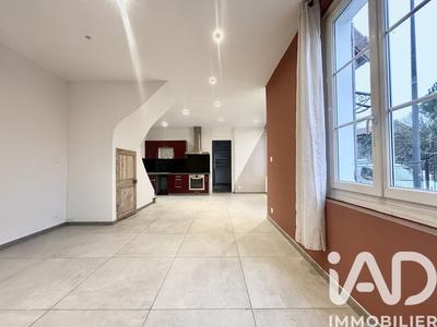 Maison - 85 m² - 4 pièces