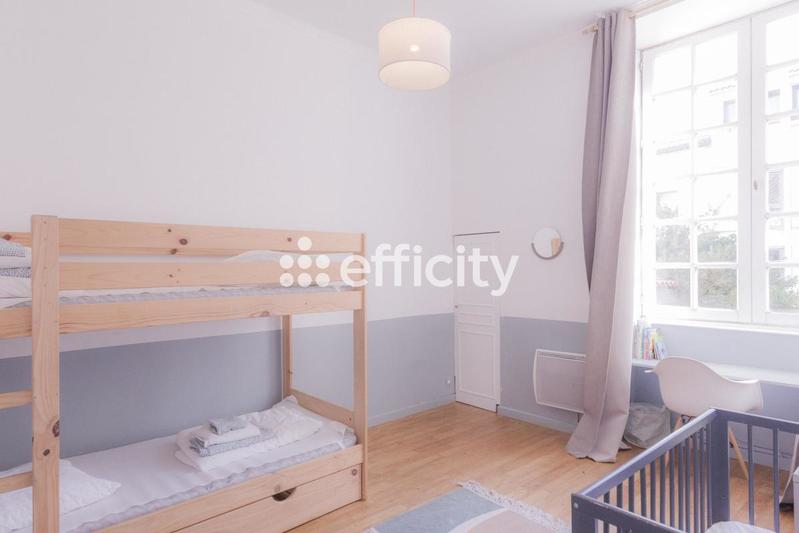 Appartement - 84 m² - 4 pièces