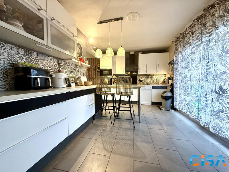 Maison - 130 m² - 6 pièces