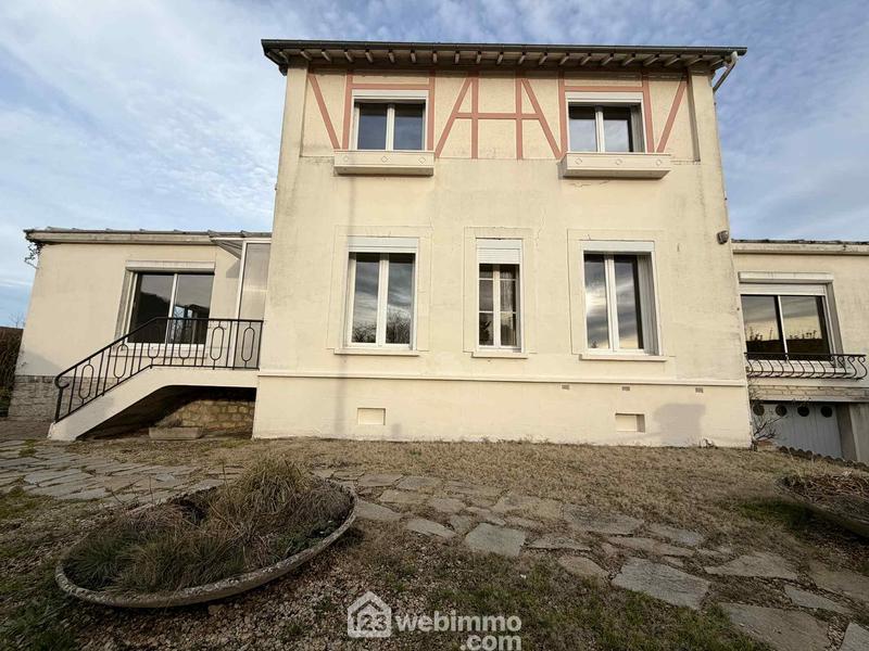 Maison - 163 m² - 6 pièces