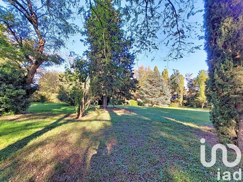 Maison - 607 m² - 22 pièces