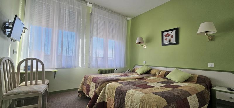 Maison - 676 m² - 22 pièces