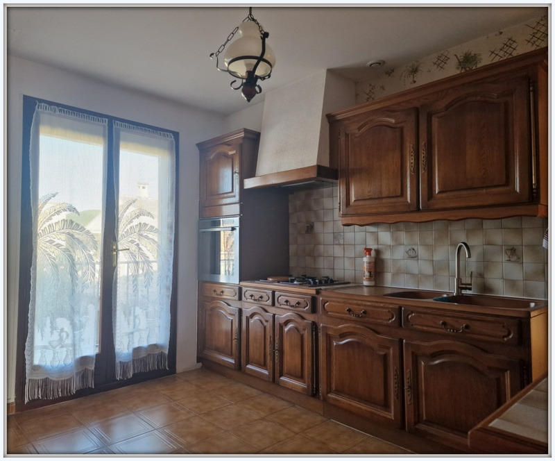 Maison - 200 m² - 5 pièces