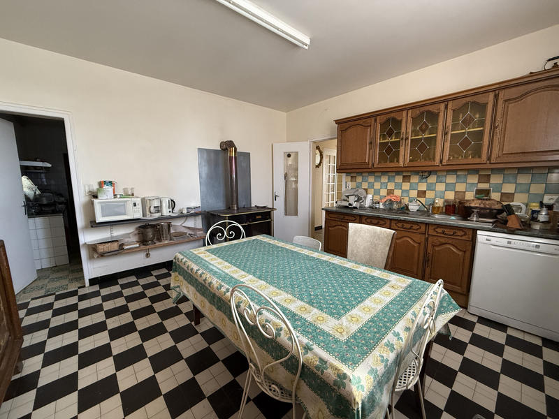 Maison - 165 m² - 9 pièces