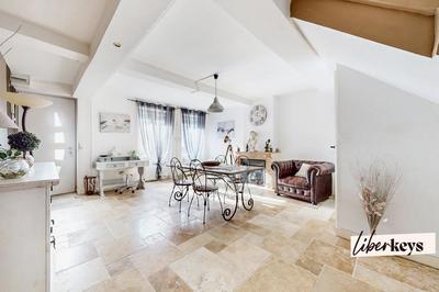 Maison de ville - 225 m² - 5 pièces