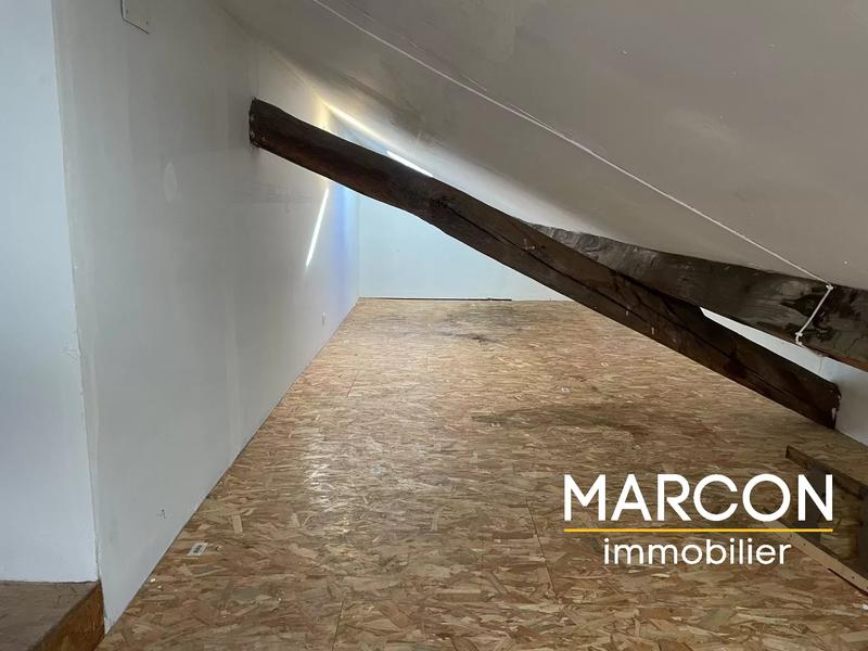 Maison - 187 m² - 6 pièces