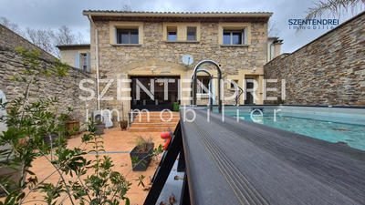 Maison - 207 m² - 6 pièces