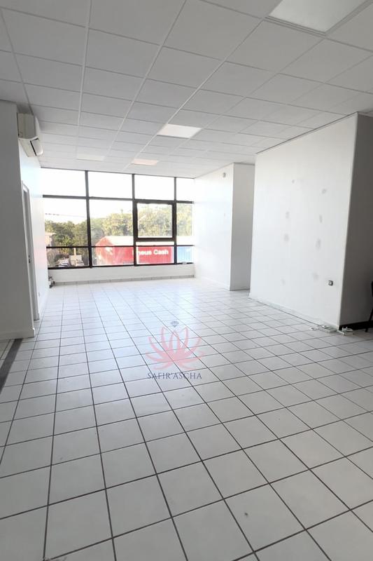 Local commercial - 88 m² - 1 pièce