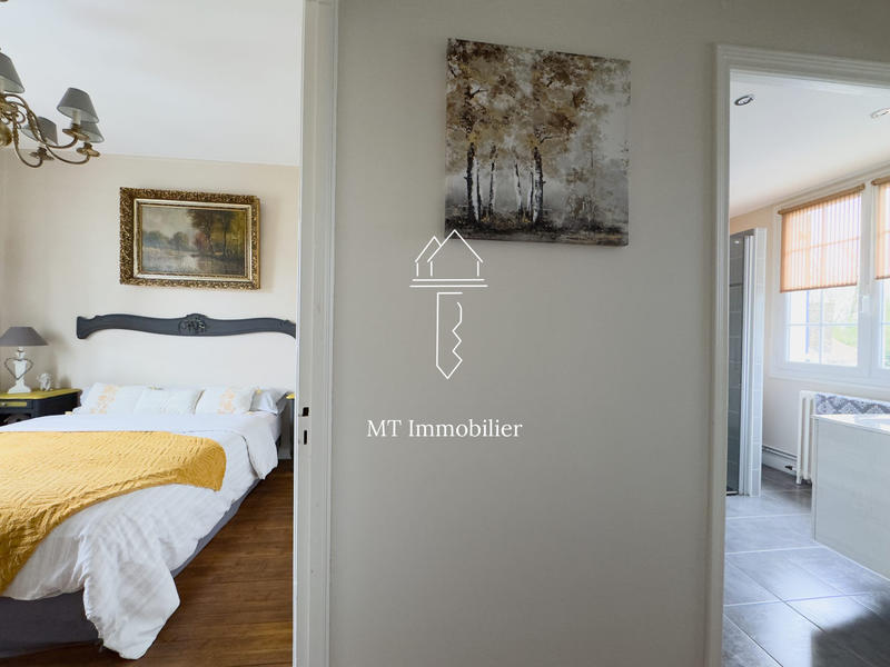 Maison - 181 m² - 8 pièces