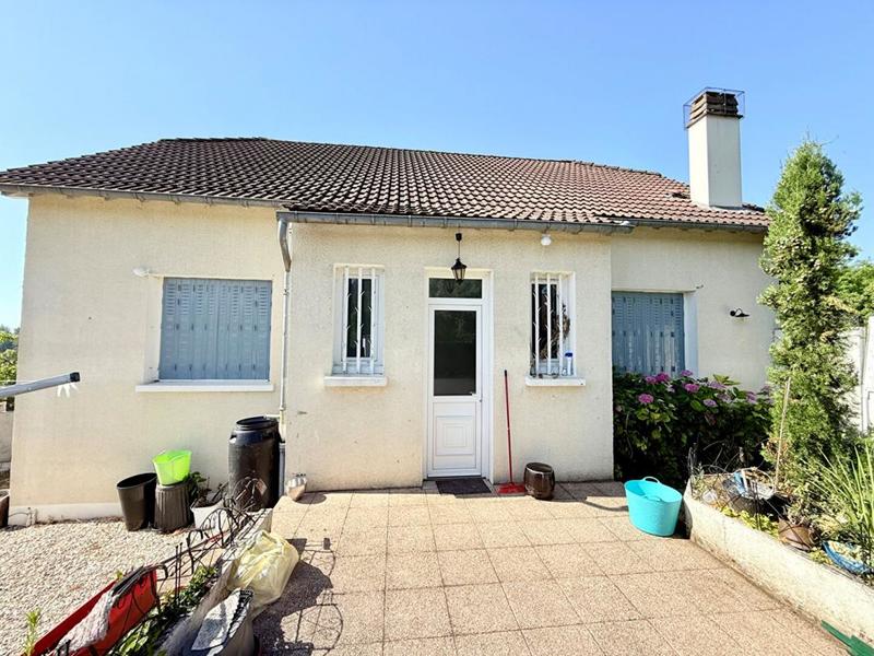 Maison - 186 m² - 8 pièces