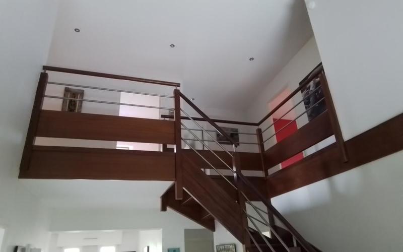 Maison - 171 m² - 6 pièces