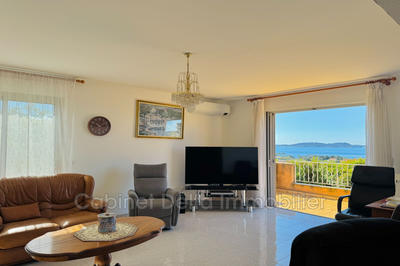 Maison - 176 m² - 7 pièces