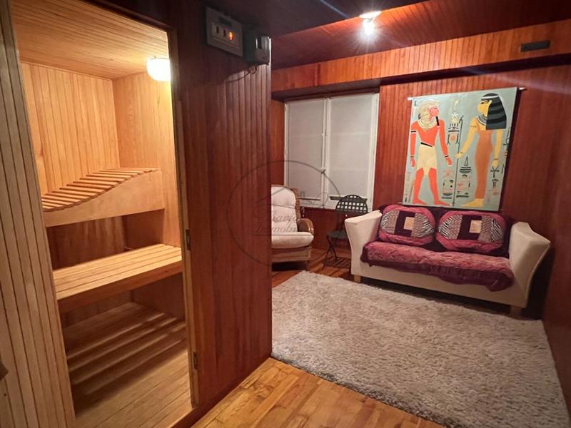 Demeure - 522 m² - 10 pièces