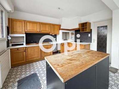 Maison - 93 m² - 4 pièces