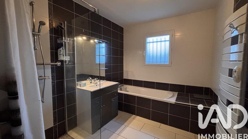 Maison - 101 m² - 4 pièces