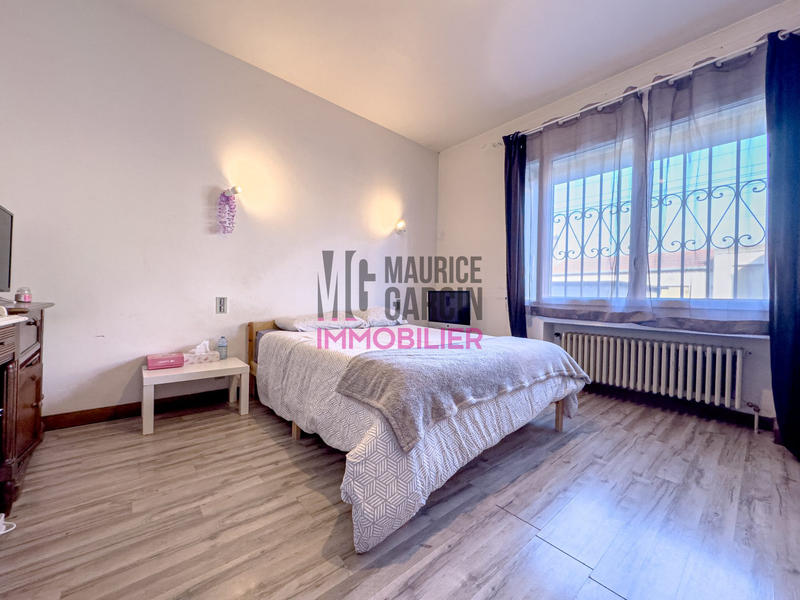 Maison - 160 m² - 4 pièces