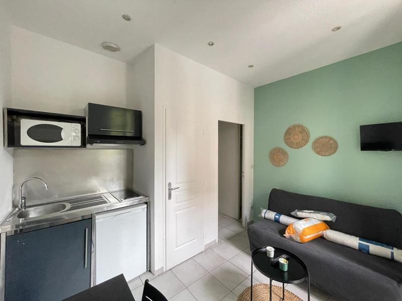 Studio - 14 m² - 1 pièce