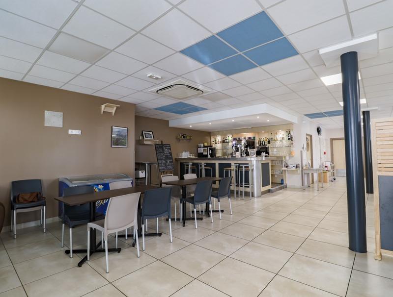 Fonds de commerce - 220 m²