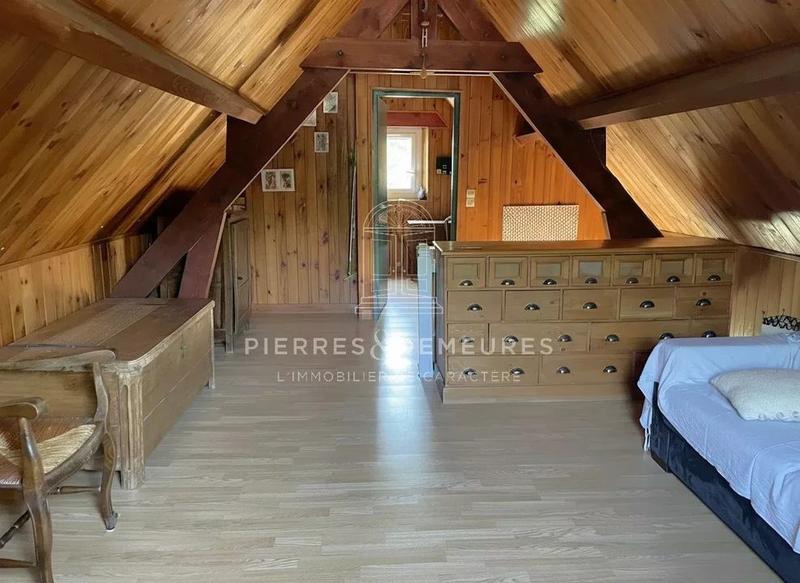 Propriété - 137 m² - 4 pièces