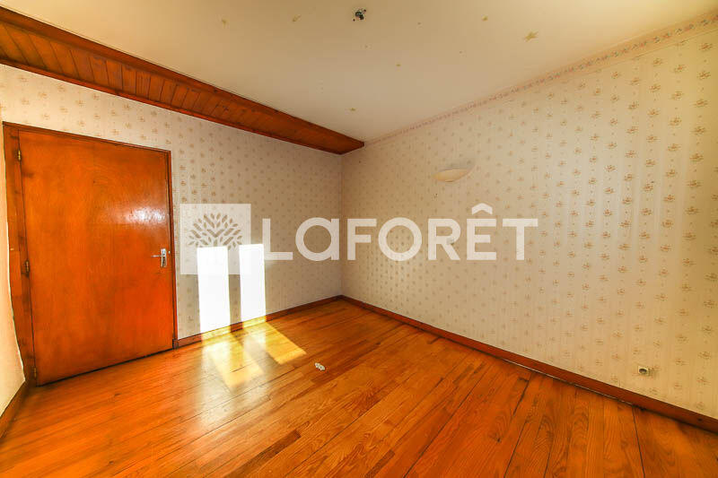 Maison - 110 m² - 6 pièces