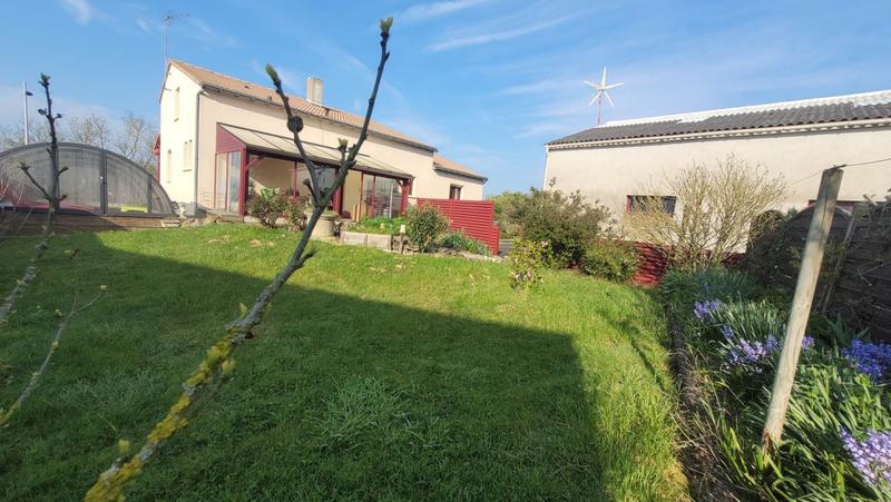 Maison - 176 m² - 9 pièces