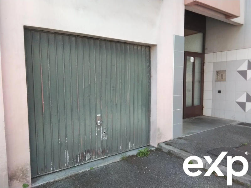 Parking / Garage - 17 m²