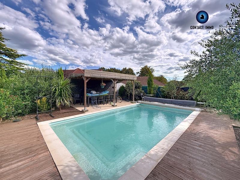 Maison - 98 m² - 6 pièces