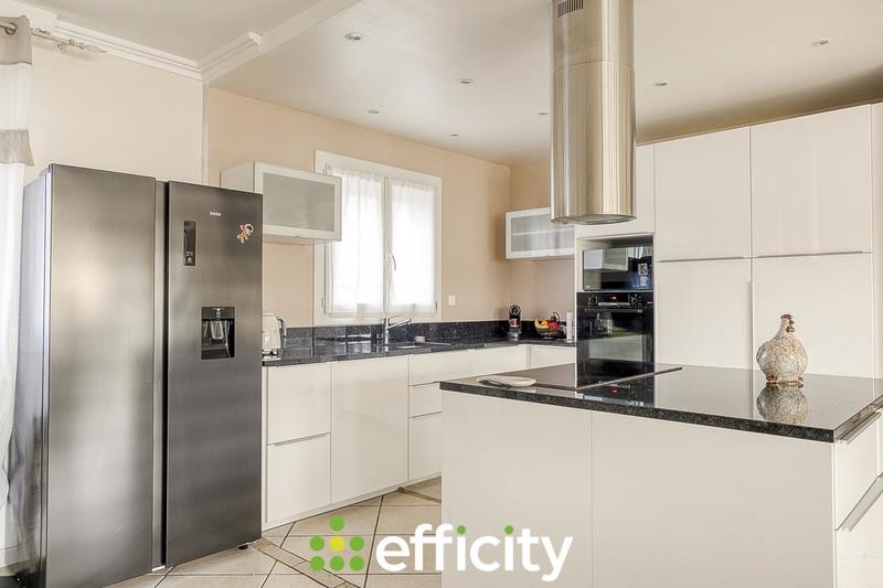 Maison - 153 m² - 5 pièces