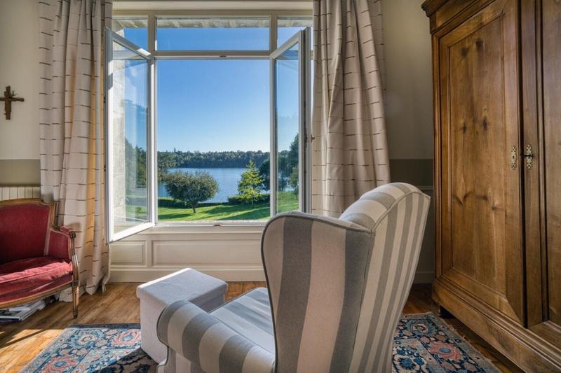 Propriété - 650 m² - 8 pièces