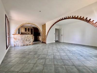 Appartement - 83 m² - 3 pièces