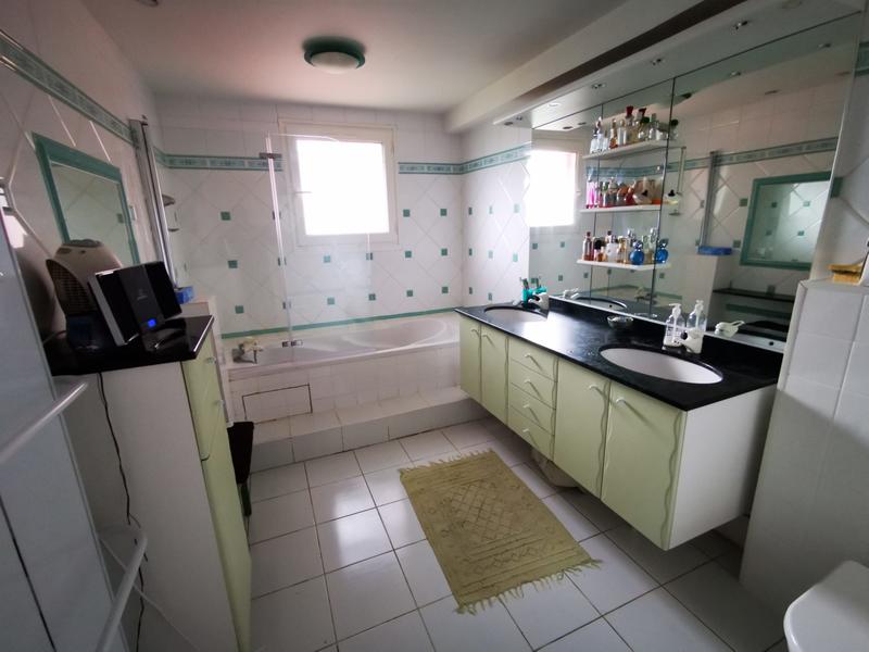 Maison - 173 m² - 7 pièces