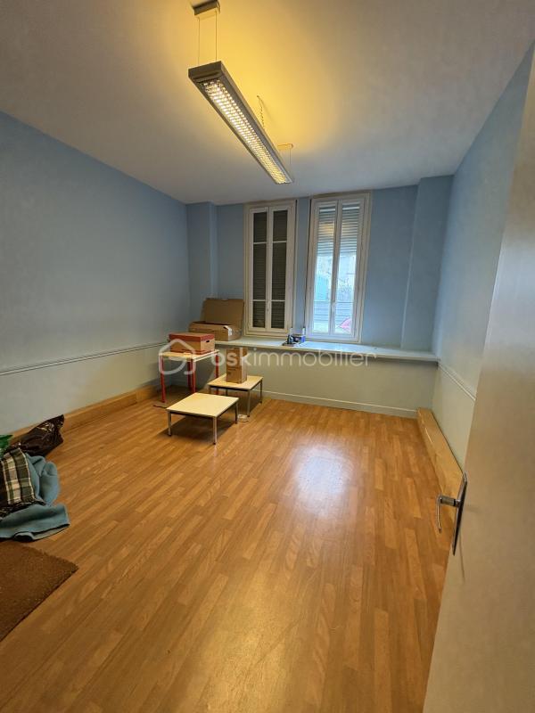 Bureau - 90 m² - 4 pièces