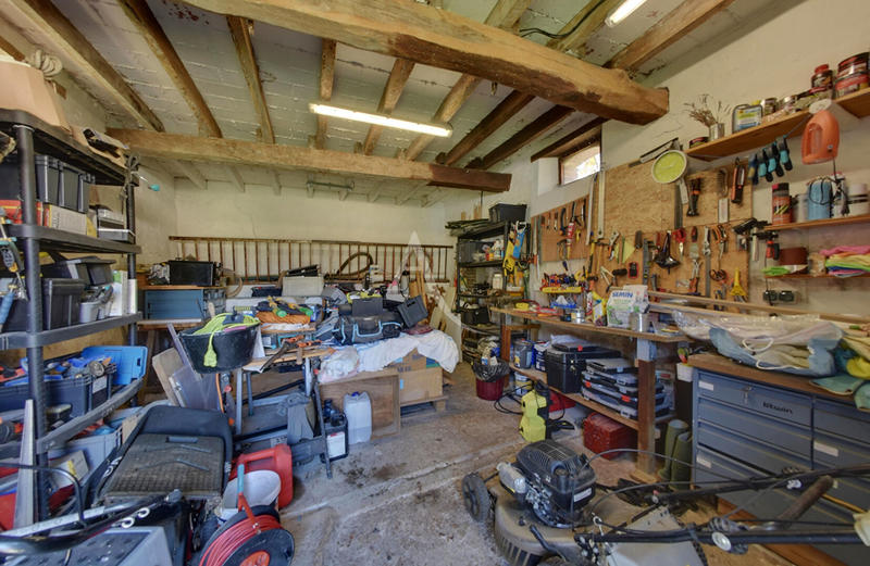 Maison - 188 m² - 8 pièces