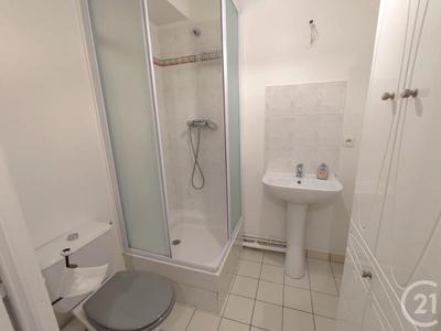 Studio - 26 m² - 1 pièce