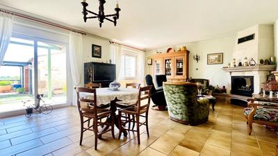 Maison - 158 m² - 6 pièces