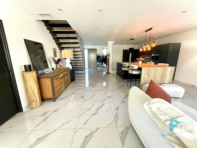 Villa - 158 m² - 4 pièces