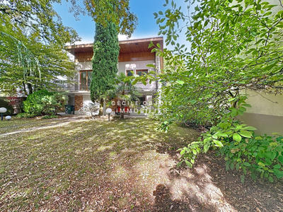 Maison - 122 m² - 6 pièces