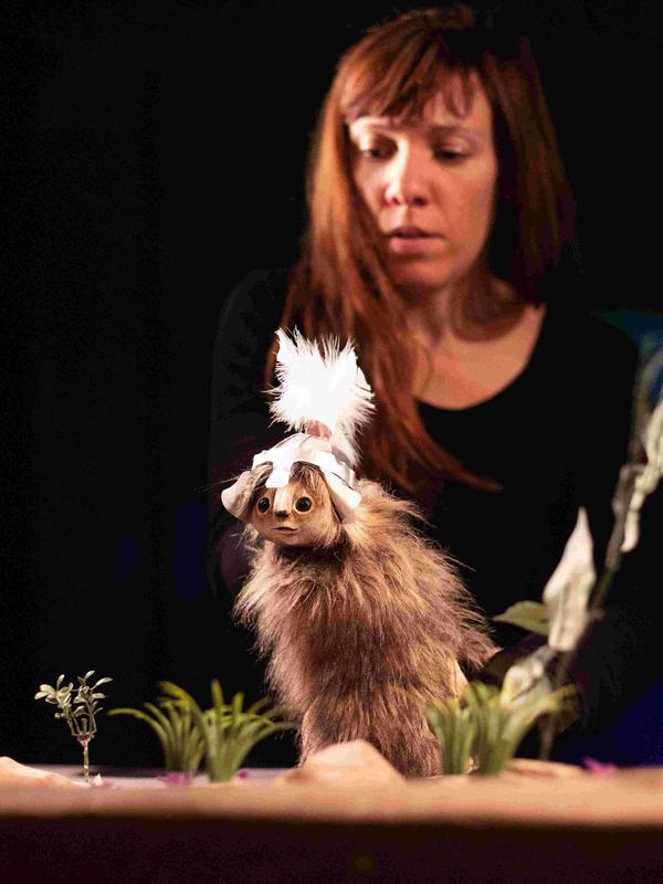 Sur les Pas d'Oodaaq - Compagnie les décintrés (en costume)