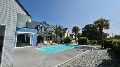 Maison contemporaine - 210 m² - 7 pièces