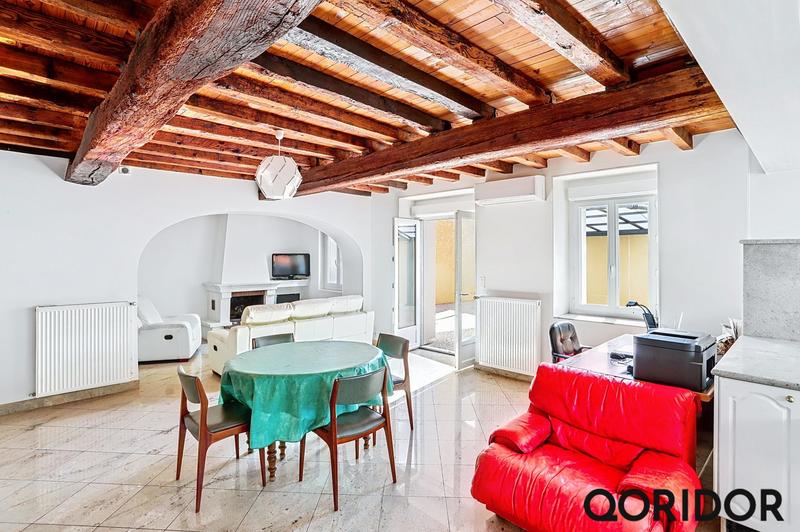 Maison - 285 m² - 10 pièces