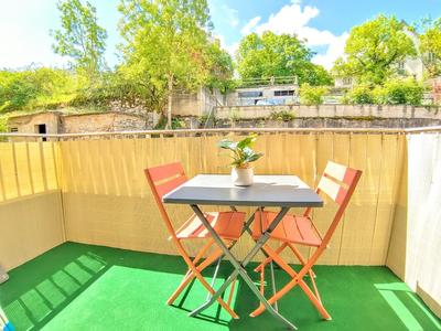 Appartement ancien - 66 m² - 3 pièces